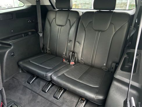 Used 2024 Kia Sorento S image 25