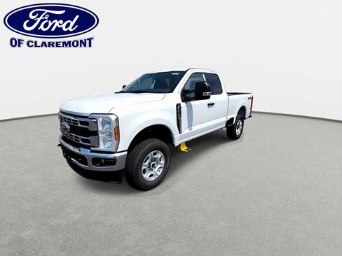 New 2026 Ford F250 XLT w/ Snow Plow Prep Package AWD/4WD image 4