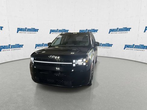 Used 2025 Hyundai Santa Fe Calligraphy AWD/4WD image 4