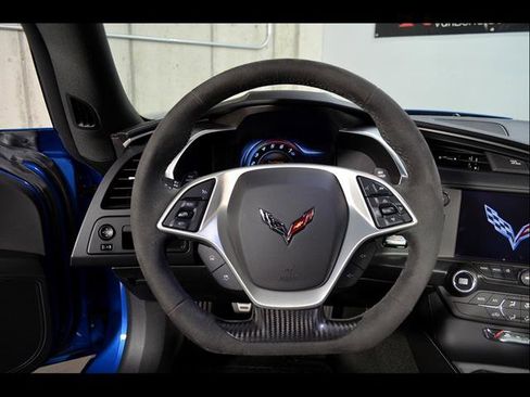 Used 2016 Chevrolet Corvette Stingray Coupe w/ Carbon Flash Badge Package RWD image 13