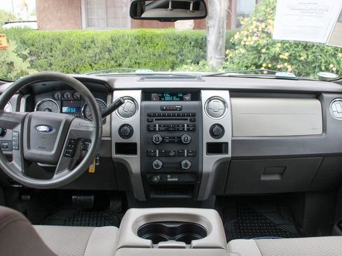 Used 2010 Ford F150 XLT image 24