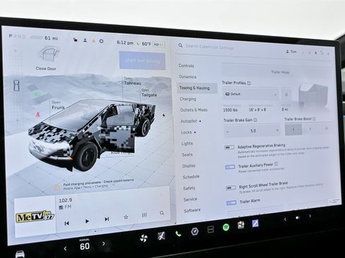 Used 2024 Tesla Cybertruck AWD Crew Cab image 29