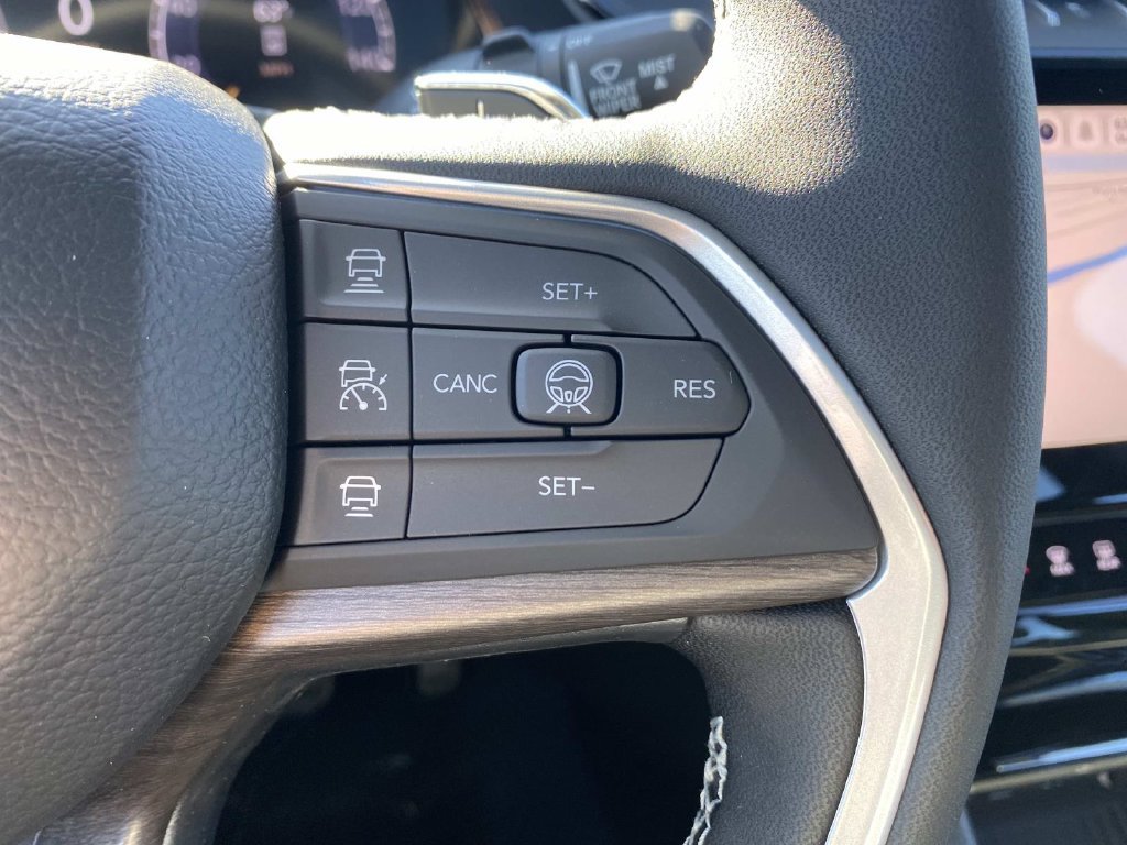 New 2027 Jeep Grand Cherokee Limited AWD/4WD image 15