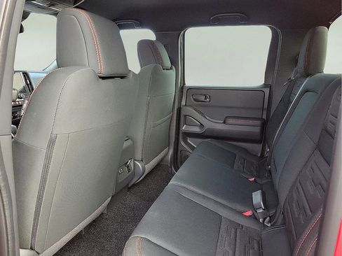 Used 2026 Nissan Frontier PRO-4X w/ Pro-4x Convenience Package AWD/4WD image 9