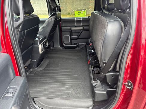 Used 2019 Ford F150 Platinum w/ Trailer Tow Package RWD image 32