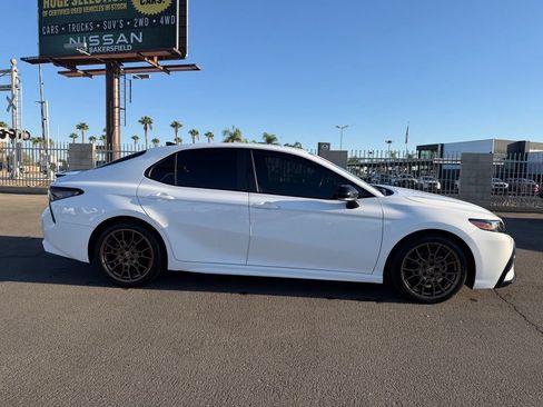 Used 2023 Toyota Camry SE FWD image 7