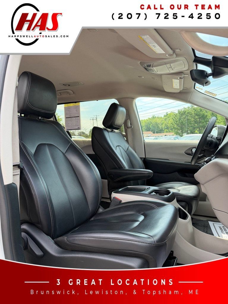 Used 2023 Chrysler Pacifica Touring-L FWD image 16