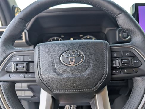 New 2025 Toyota 4Runner Limited image 21