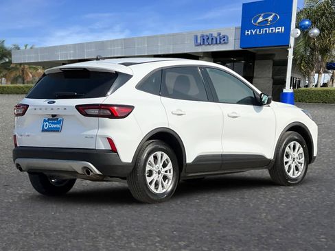 Used 2025 Ford Escape Active image 3