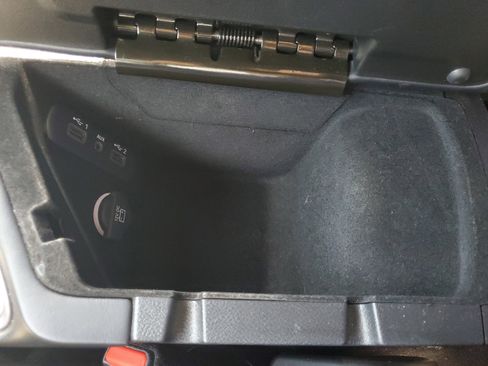 Used 2023 Dodge Challenger SXT image 25