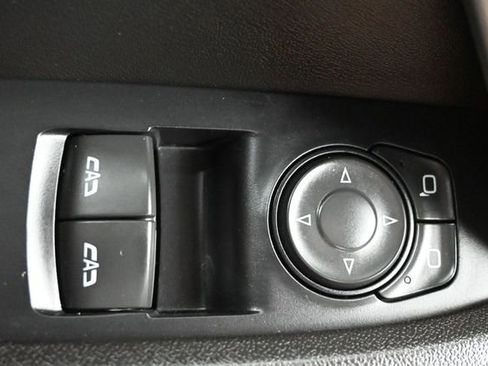 Used 2022 Chevrolet Camaro LT RWD image 22