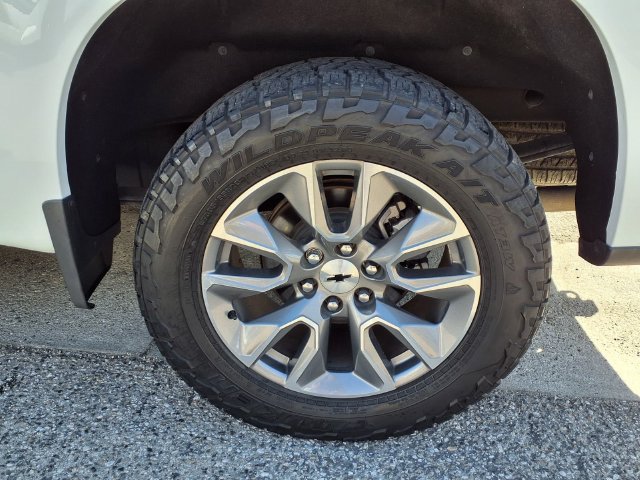Used 2019 Chevrolet Silverado 1500 RST AWD/4WD image 18
