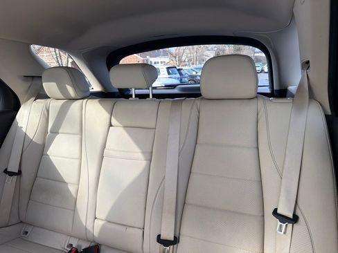 Used 2020 Mercedes-Benz GLE 350 4MATIC image 26