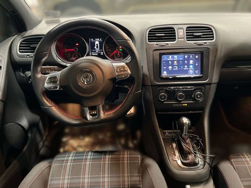 Used 2014 Volkswagen GTI Wolfsburg Edition image 19