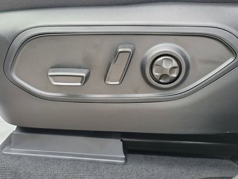 New 2025 Jeep Grand Cherokee L Laredo w/ Luxury Tech Group I image 14