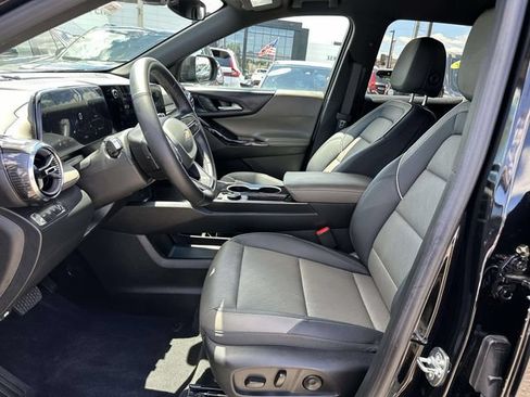 Certified 2026 Chevrolet Equinox LT w/ Convenience Package II AWD/4WD image 14