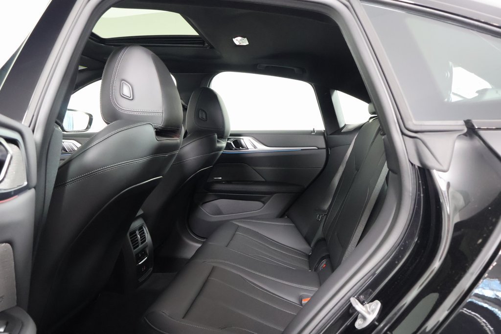 New 2026 BMW 430i w/ M Sport Package RWD image 7