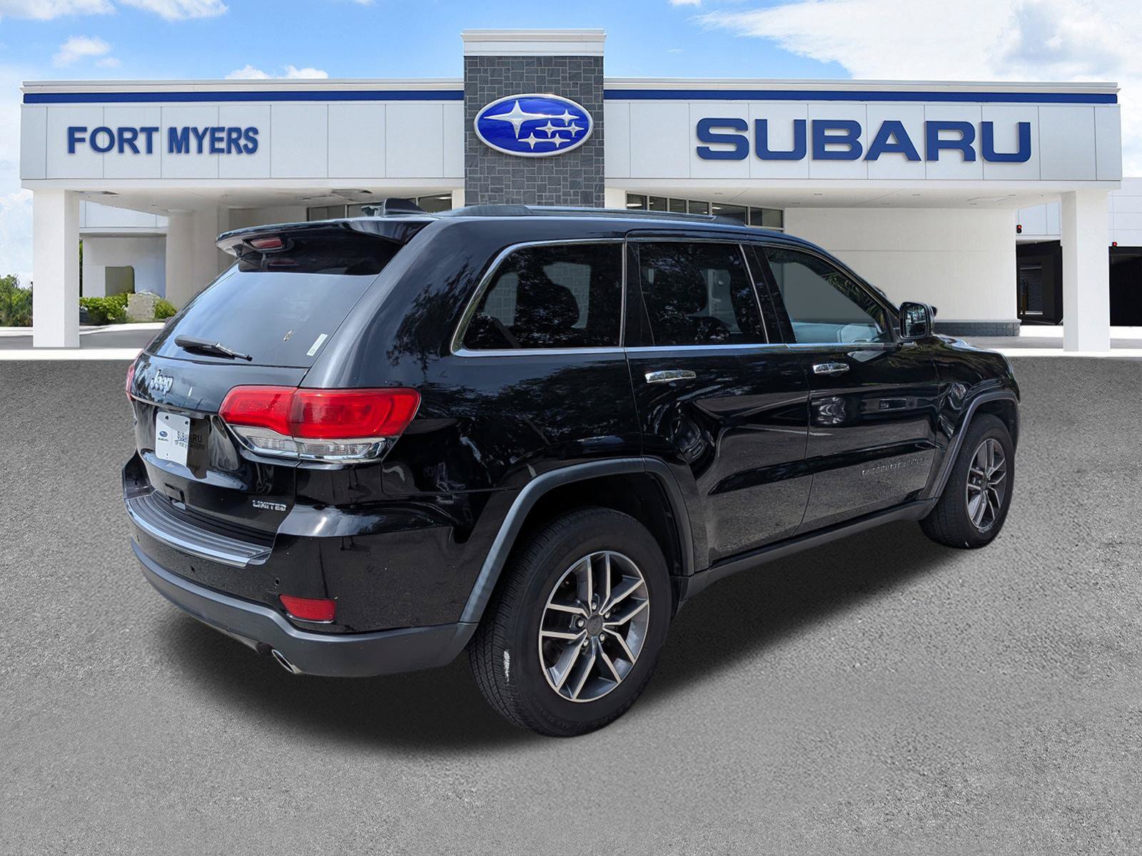 Used 2019 Jeep Grand Cherokee Limited RWD image 4