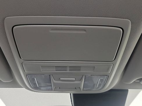 Used 2018 Honda Accord LX image 29