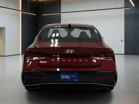 Certified 2024 Hyundai Elantra SEL FWD image 6