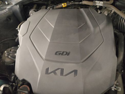 Used 2022 Kia Telluride LX AWD/4WD image 30