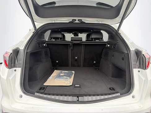 Used 2024 Alfa Romeo Stelvio Sprint image 7