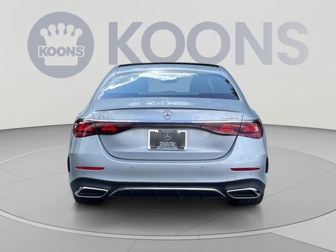 Used 2024 Mercedes-Benz E 350 4MATIC Sedan image 10