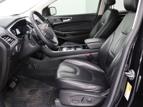 Used 2020 Ford Edge Titanium w/ Class II Trailer Tow Package AWD/4WD image 8