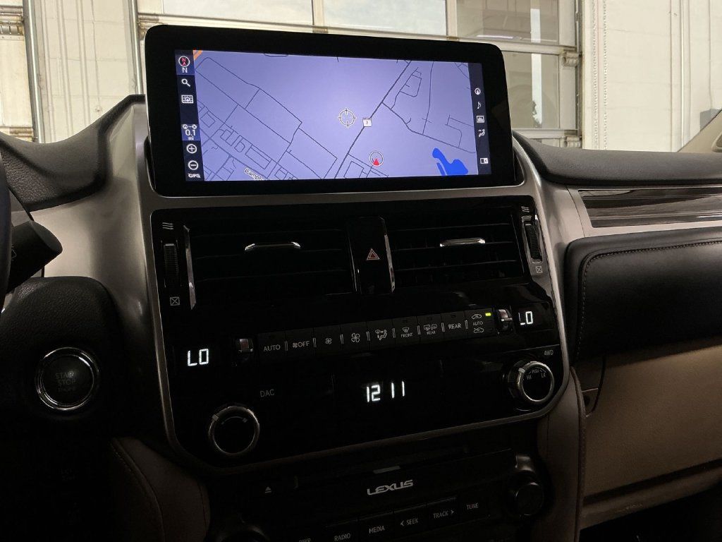 Used 2023 Lexus GX 460 Premium w/ Premium Package AWD/4WD image 21