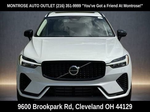 New 2025 Volvo XC60 T8 Ultra w/ Climate Package image 8