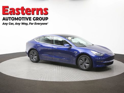 Used 2020 Tesla Model 3 Standard Range RWD image 44