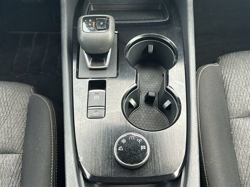 Used 2025 Nissan Rogue SV AWD/4WD image 27