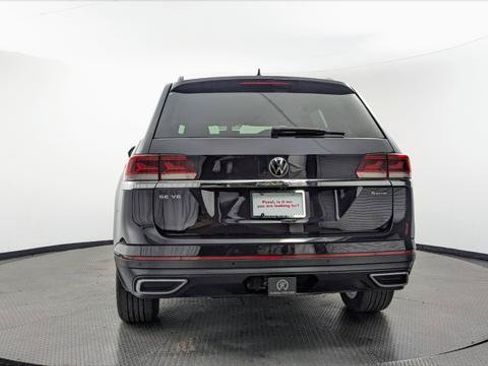 Used 2023 Volkswagen Atlas SE AWD/4WD image 6