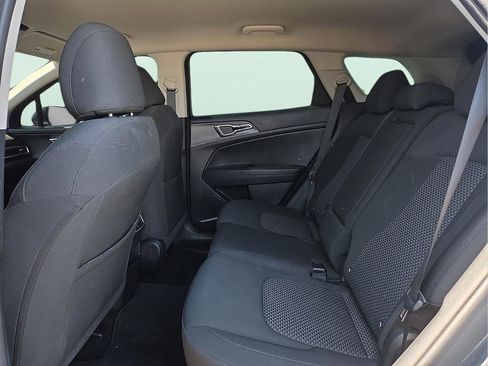 Used 2024 Kia Sportage LX FWD image 8