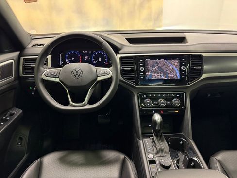 Used 2021 Volkswagen Atlas Cross Sport SEL AWD/4WD image 19
