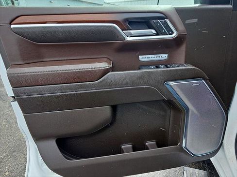 Used 2024 GMC Sierra 1500 Denali w/ Denali Reserve Package image 10