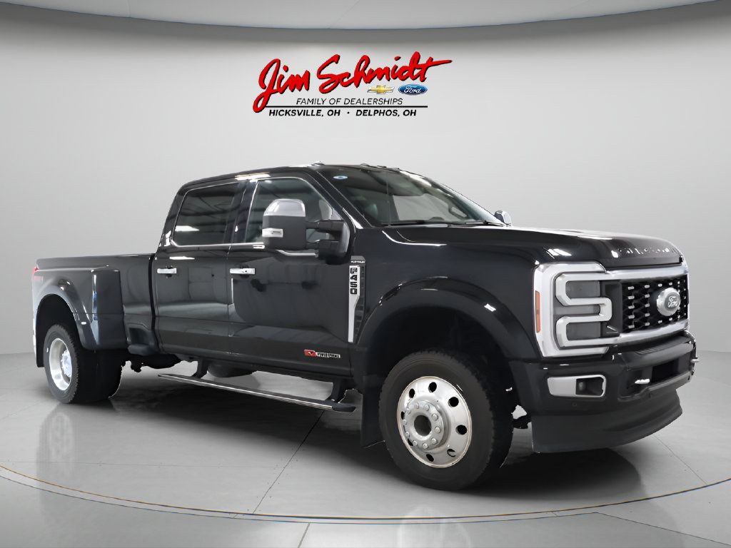 Used 2024 Ford F450 Platinum w/ FX4 Off-Road Package AWD/4WD image 2
