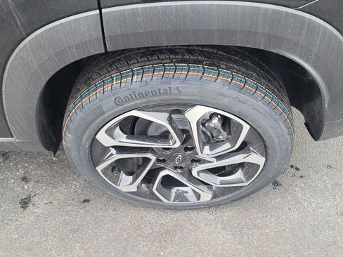 New 2026 Chevrolet Trax RS w/ Sunroof Package image 8