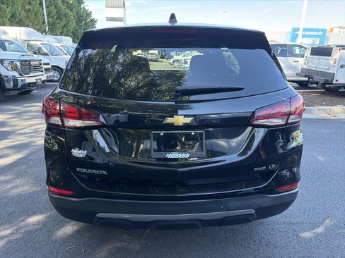 Used 2024 Chevrolet Equinox LT AWD/4WD image 9