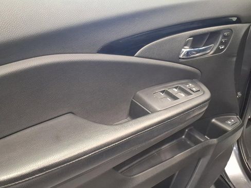 Used 2016 Honda Pilot Touring image 8