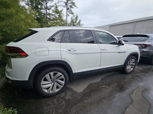 Used 2020 Volkswagen Atlas Cross Sport SE w/ Towing Package FWD image 6