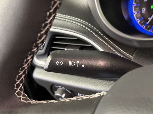 New 2026 Chrysler Pacifica Select FWD image 16