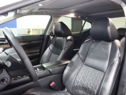 Used 2018 Nissan Maxima Platinum image 10