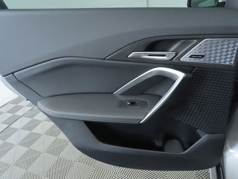 Used 2025 BMW X1 xDrive28i w/ Premium Package image 27