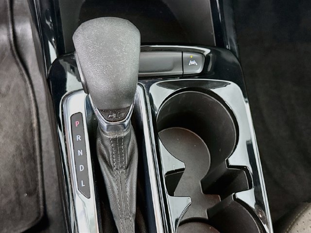 Used 2024 Chevrolet Trax LT FWD image 17