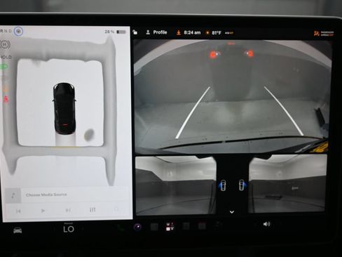 Used 2022 Tesla Model Y Performance AWD/4WD image 10