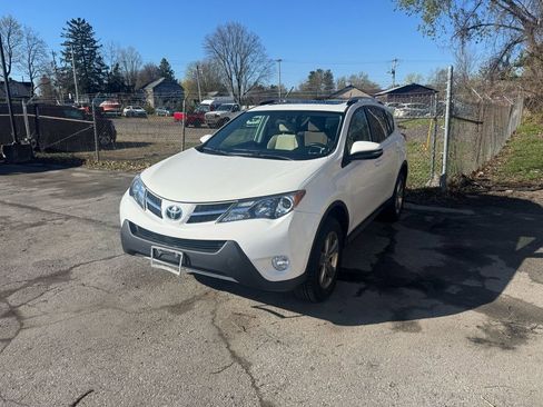 Used 2015 Toyota RAV4 XLE AWD/4WD image 1