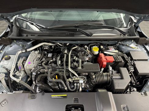 Used 2026 Nissan Sentra SR w/ SR Premium Package FWD image 10