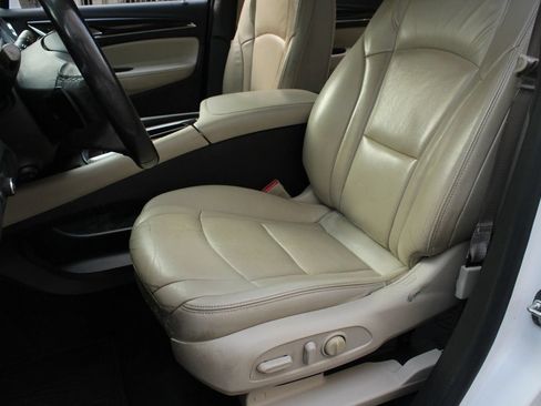 Used 2018 Buick Enclave Premium w/ Experience Buick Package AWD/4WD image 17
