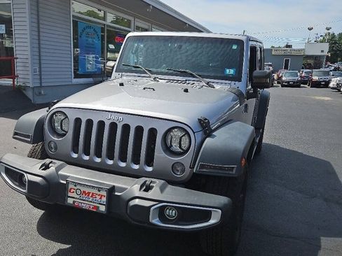 Used 2014 Jeep Wrangler Unlimited Sport w/ Quick Order Package 24S AWD/4WD image 11